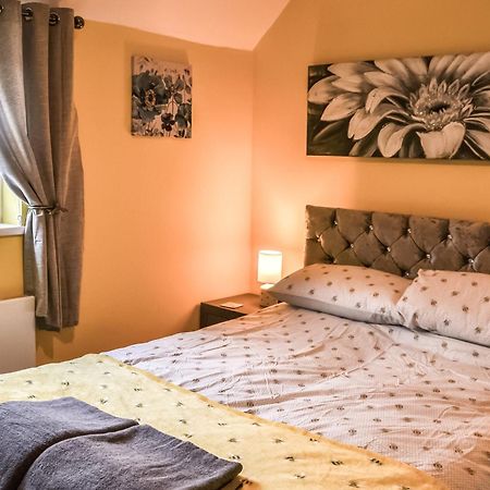 The Beehive Villa Miningsby Ngoại thất bức ảnh
